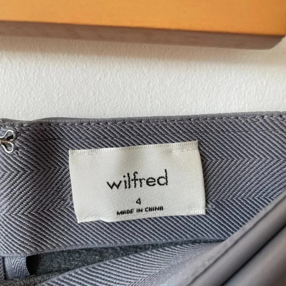 Aritzia Wilfred Angie Skirt High Waisted Vegan Leather Mini Wrap Skirt Sz 4 NWT - Picture 7 of 9